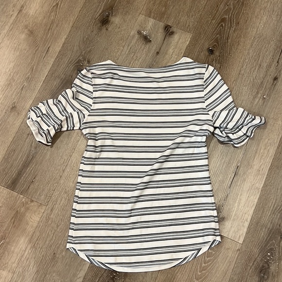 White with black and blue strips - Picture 6 of 6